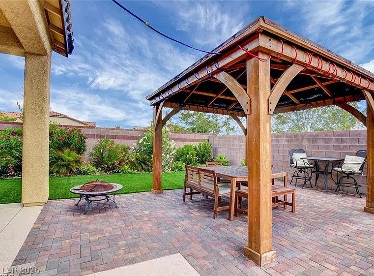 9405 Artesian Oak Court — photo 3 of 3