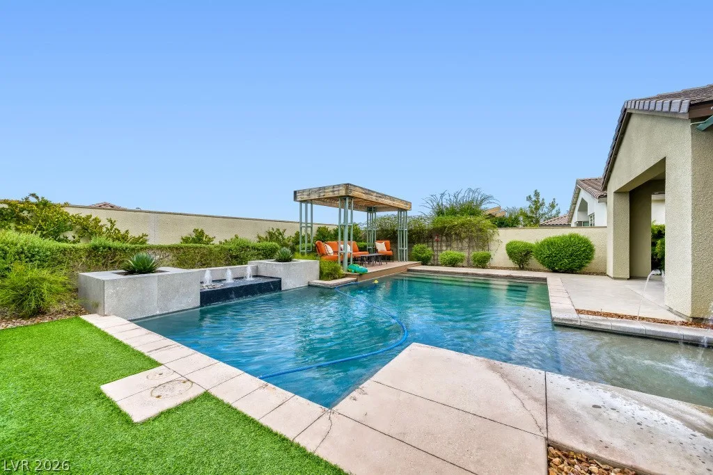 8450 Great Outdoors Street — photo 4