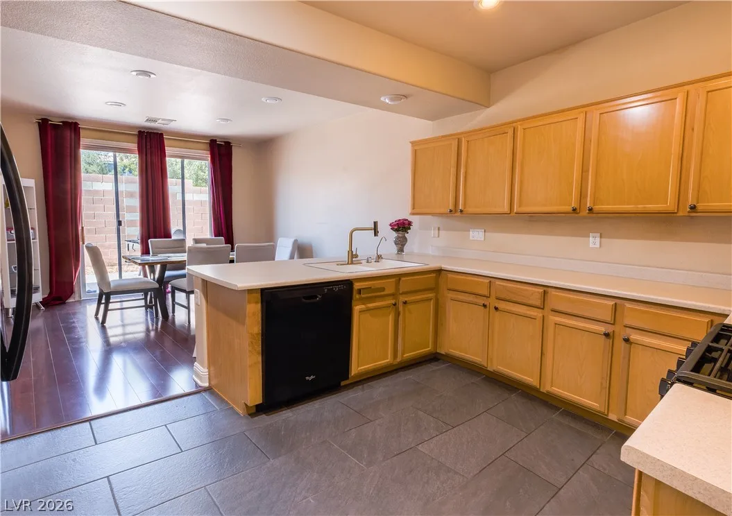 4420 Acropolis Avenue — photo 3