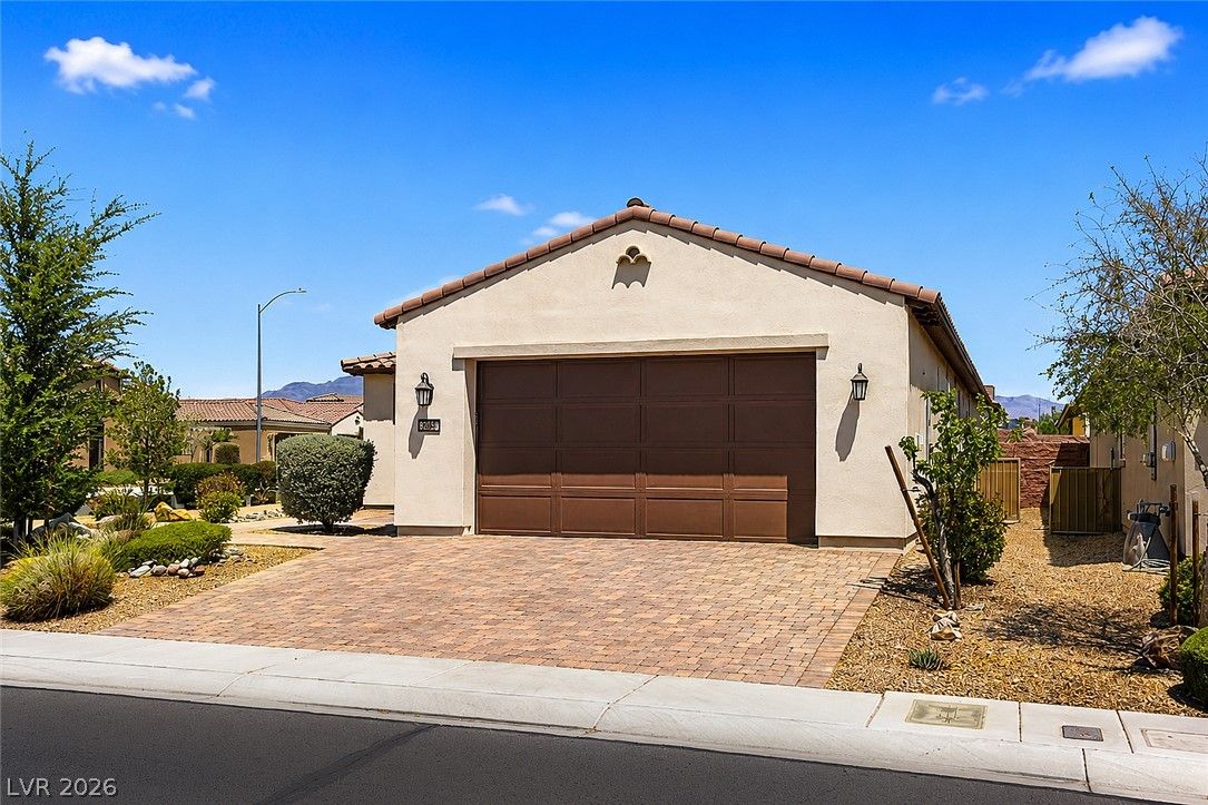 3604 Starlight Ranch Avenue — photo 2