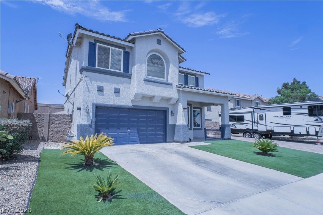 1073 Royal Valley St — photo 3