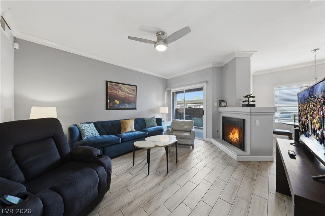 5525 West Flamingo Road 1023 — photo 5 of 26