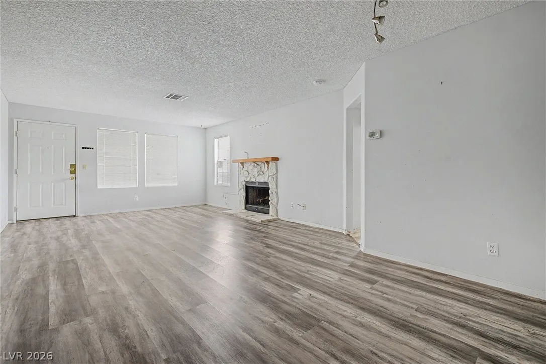 3455 Erva Street 209 — photo 4 of 12