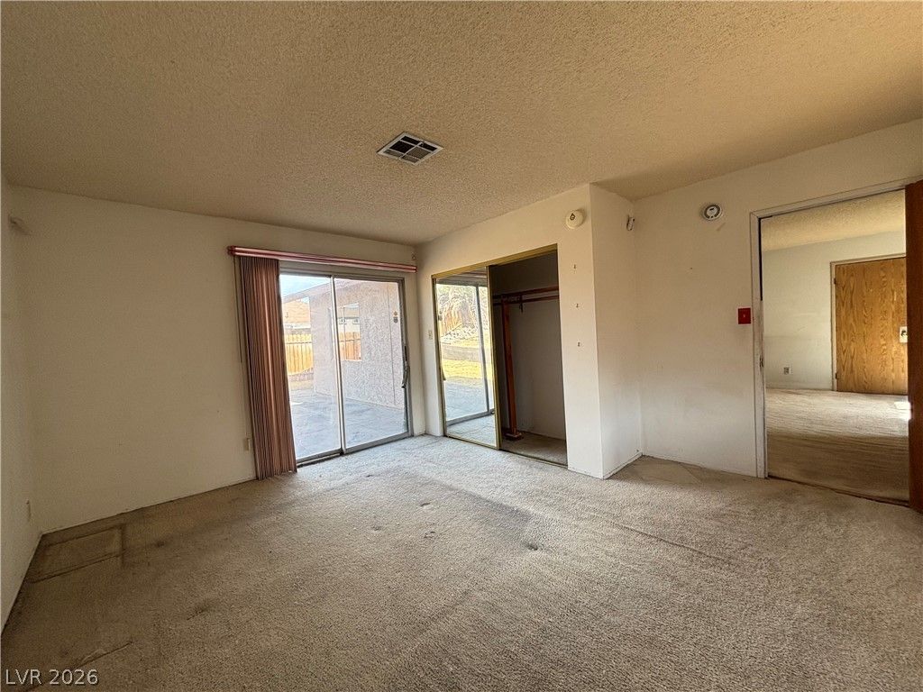 528 Close Avenue — photo 4