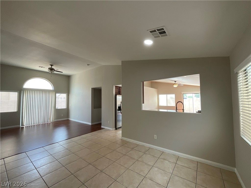 5016 Crying Heart Street — photo 3