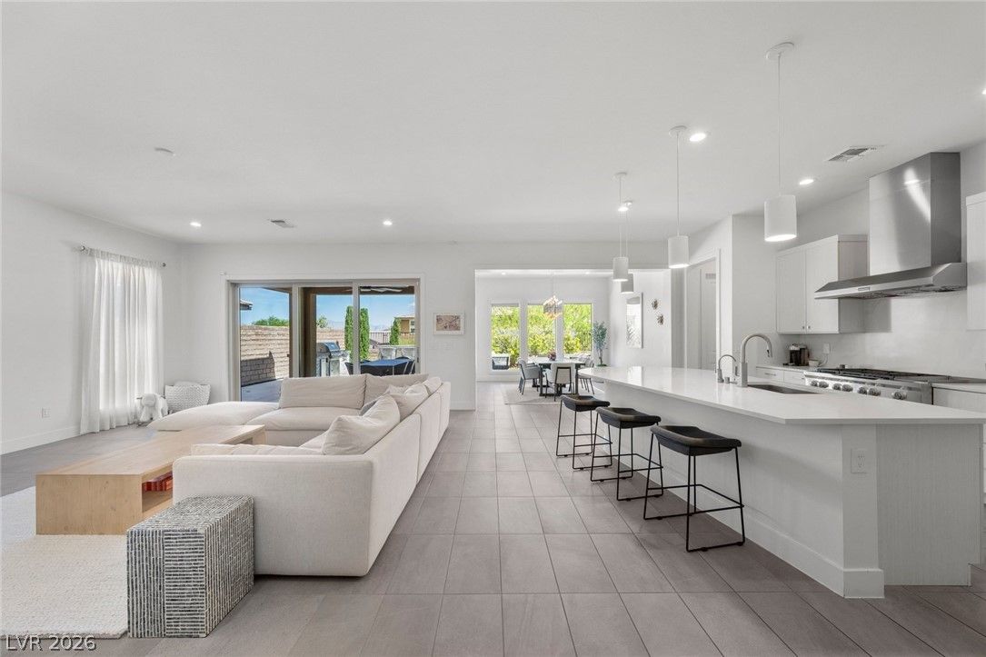 3060 Full Lotus Drive — photo 4