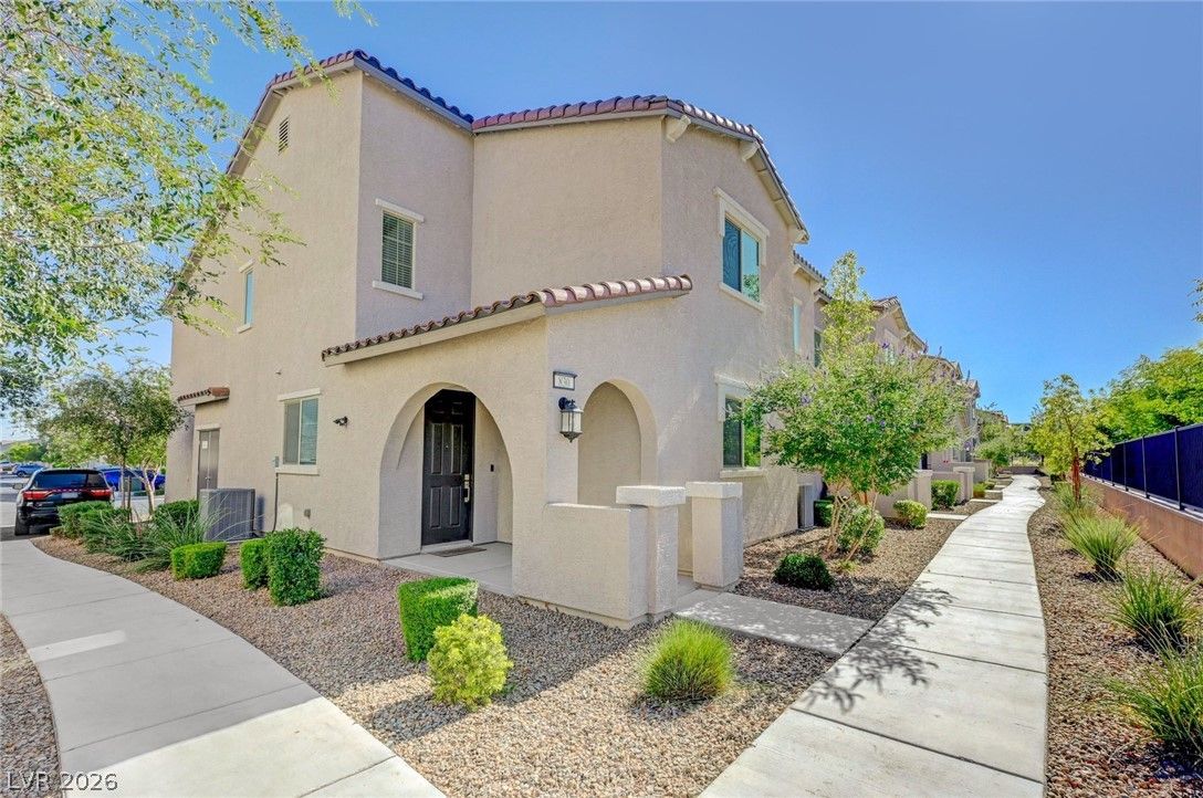 830 Star Estates Avenue — photo 2