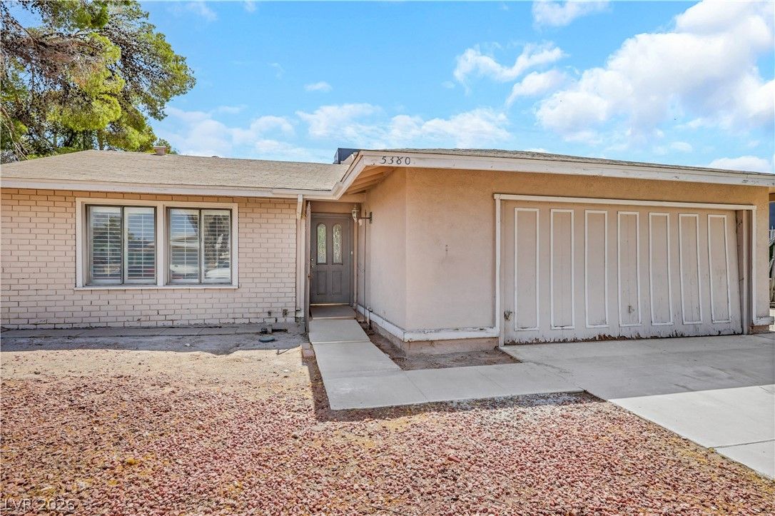 5380 Stirrup Street — photo 3 of 9