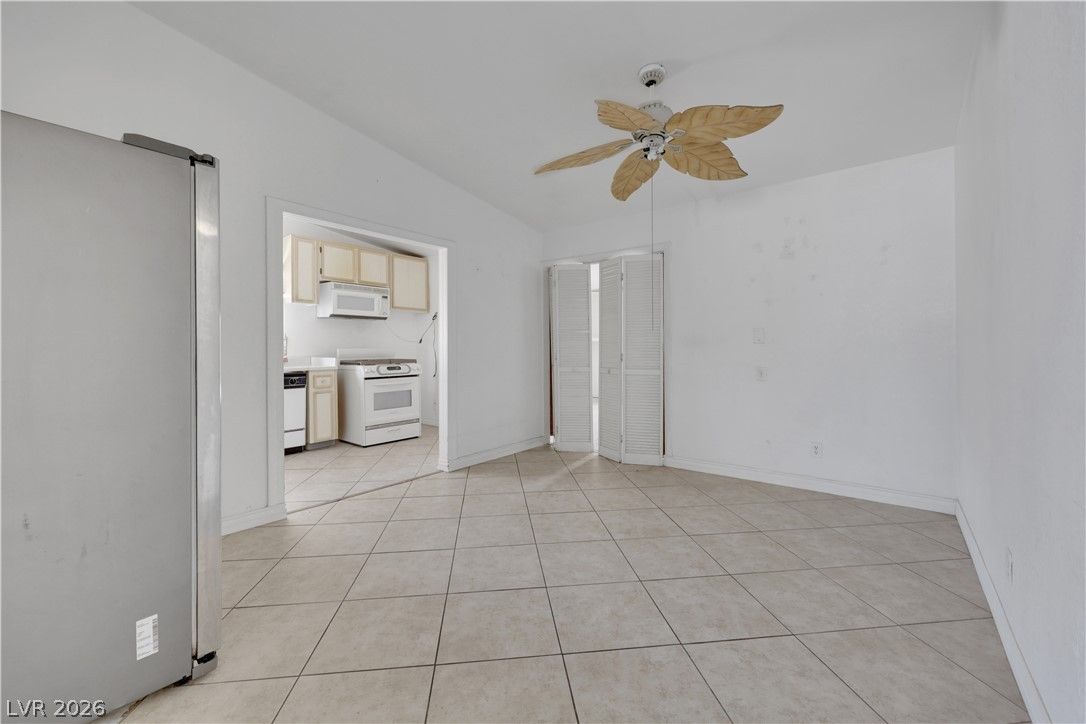 5380 Stirrup Street — photo 4 of 9