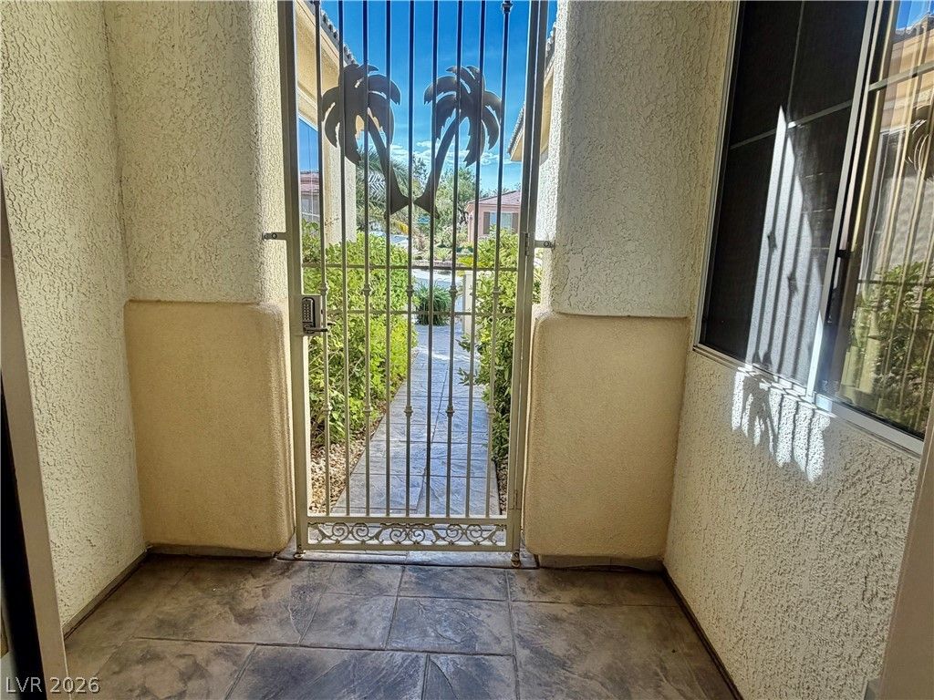 10385 Brillare Avenue — photo 4