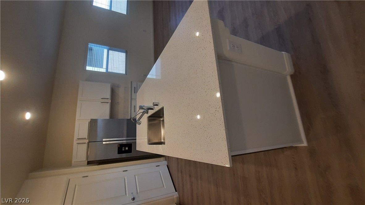1674 Viola Falls Street 73 — photo 4 of 14