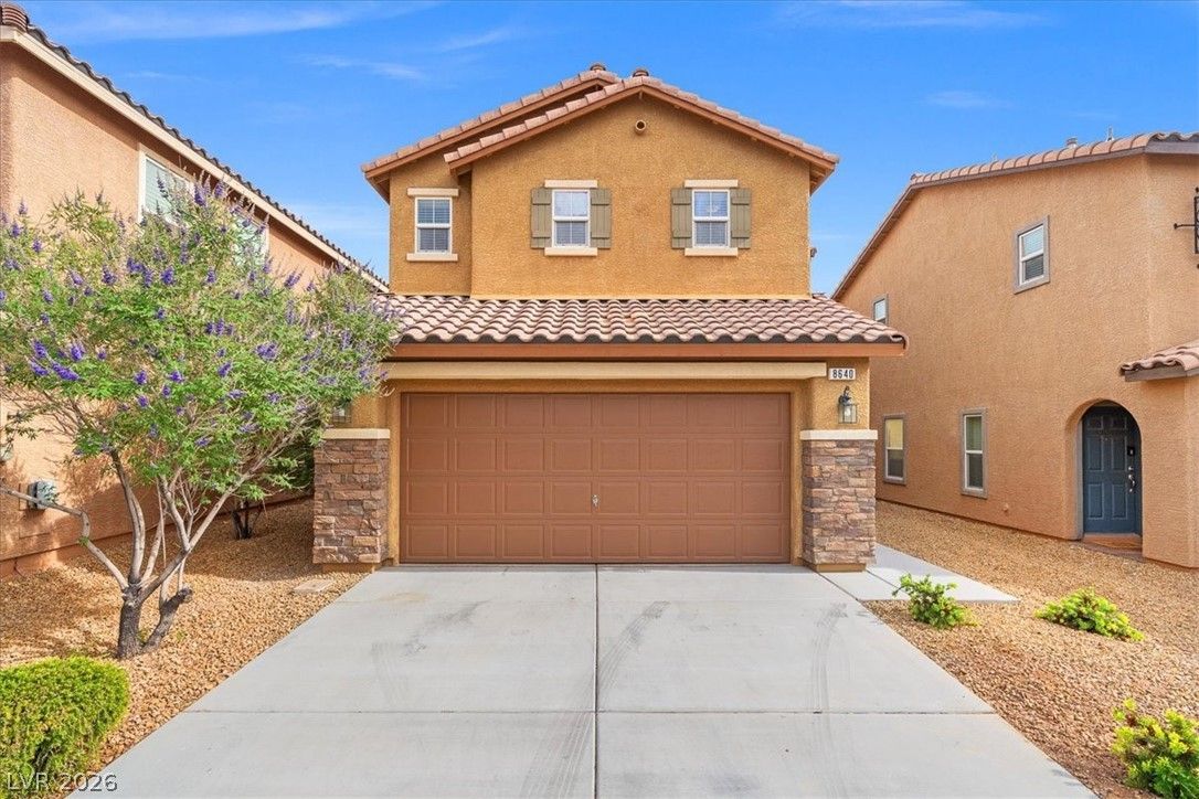 8640 Bella Sparkle Avenue — photo 2