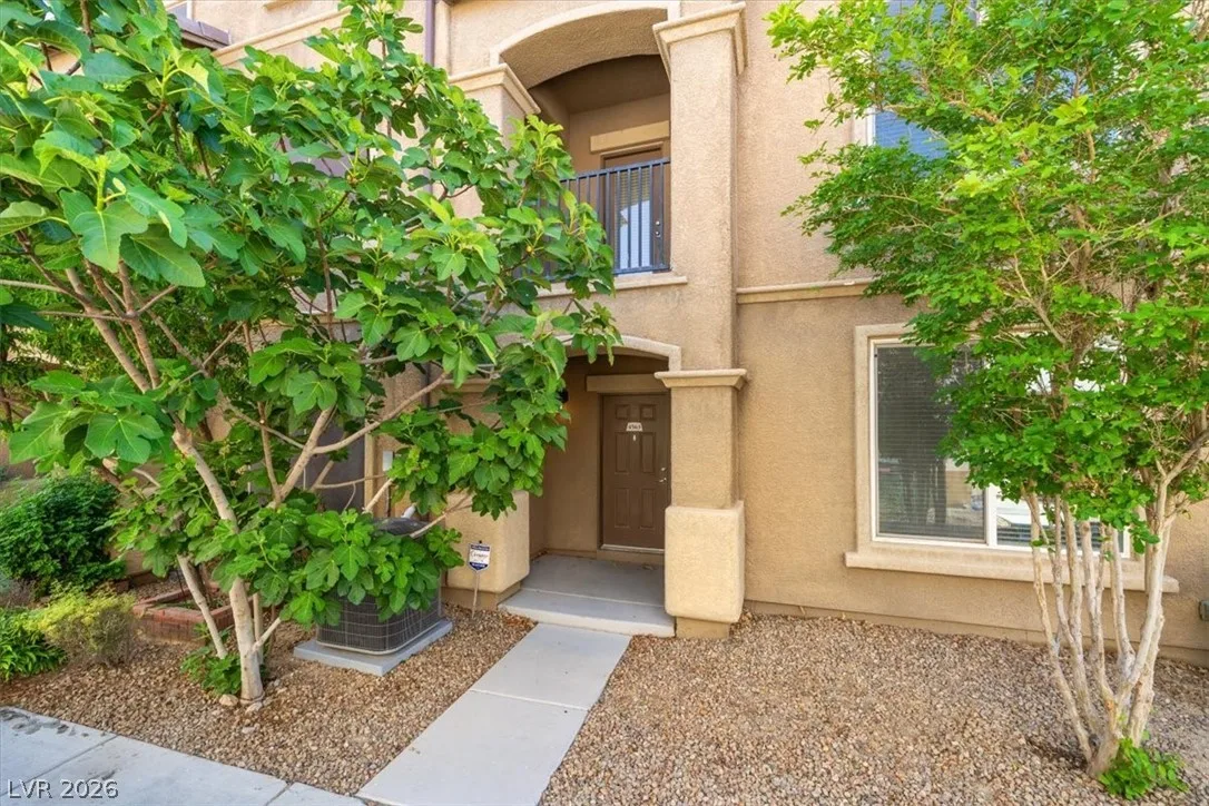 4563 Townwall Street — photo 2
