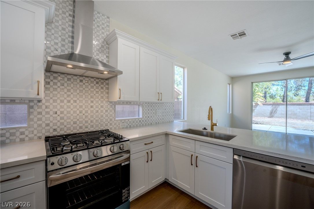 1832 Spring Summit Lane — photo 2