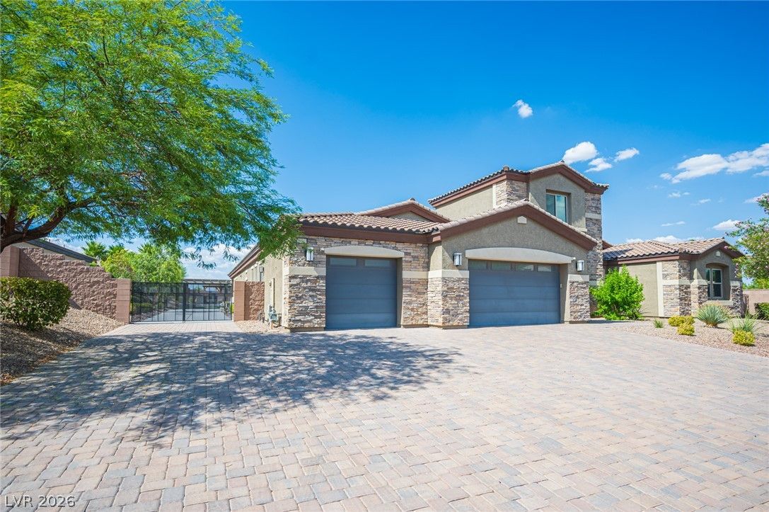 10300 Mystic Ledge Court — photo 2
