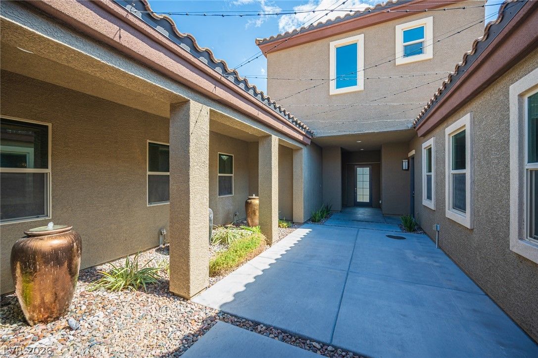 10300 Mystic Ledge Court — photo 4