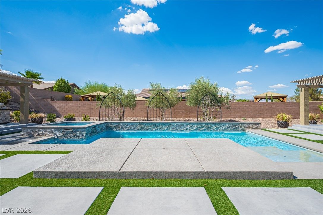 10300 Mystic Ledge Court — photo 5
