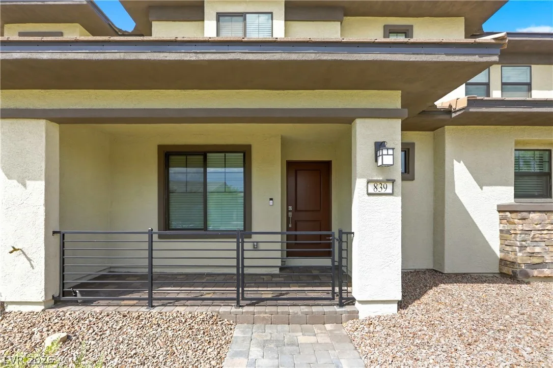 839 Watford Place — photo 3