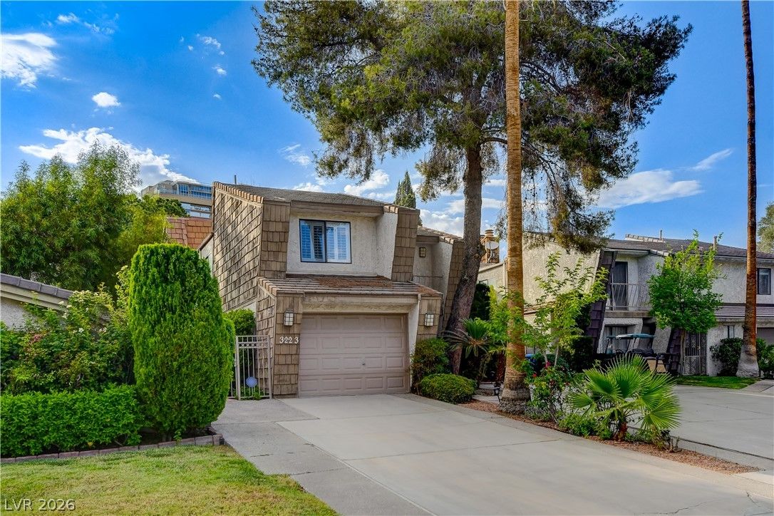 3223 Pinehurst Drive — photo 2