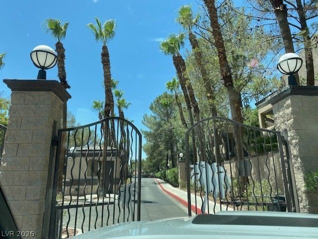 5250 South Rainbow Boulevard 1010 — photo 2
