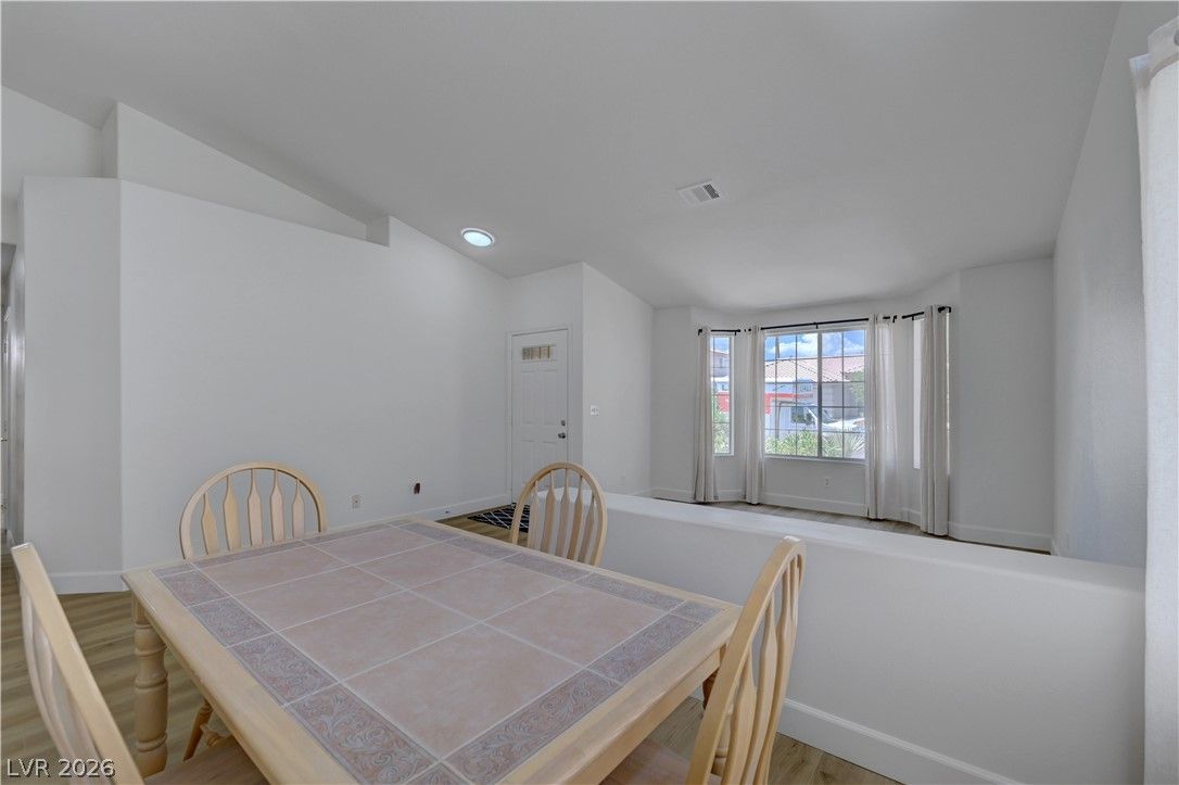 9054 South Monteloma Way — photo 4 of 33