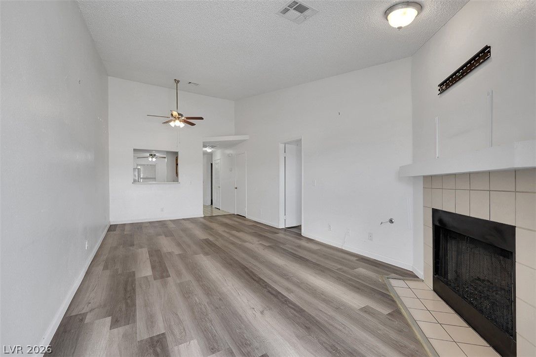 7048 Picaroon Lane — photo 4