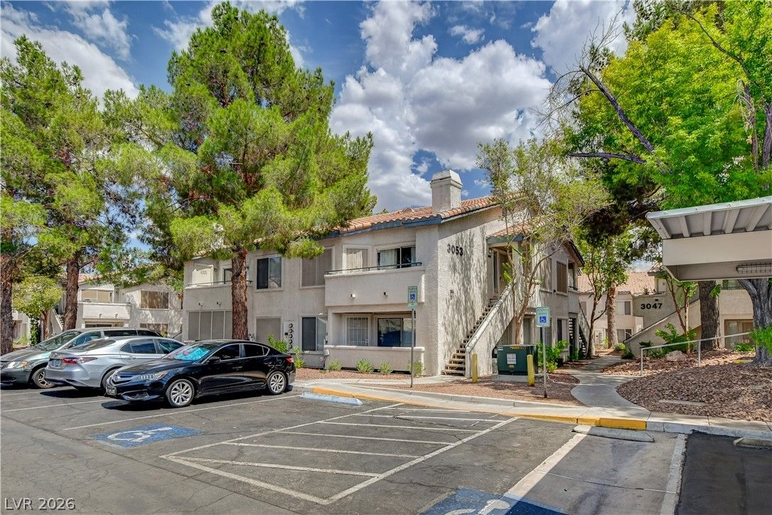 3053 Casey Drive 202 — photo 3