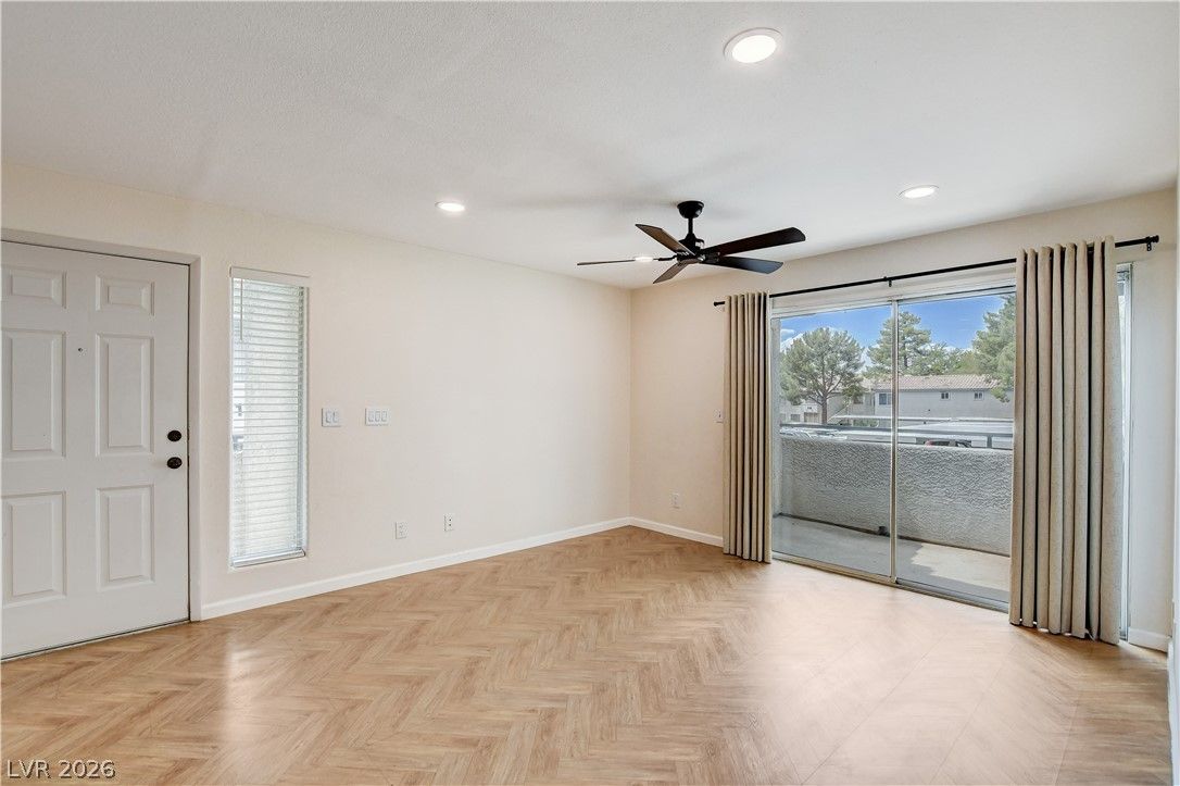 3053 Casey Drive 202 — photo 4