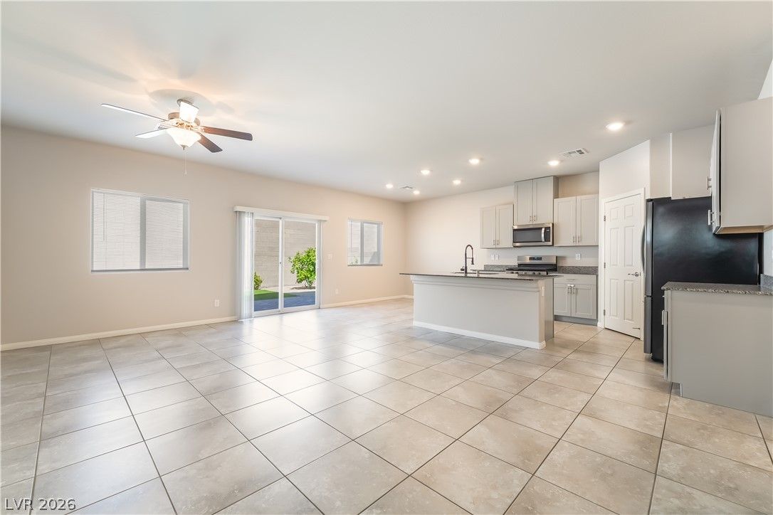 9231 South Park Street — photo 5
