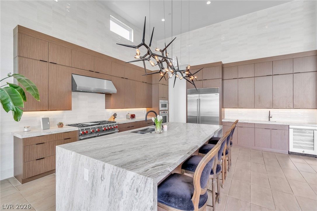 10824 Agate Cliffs Avenue — photo 2