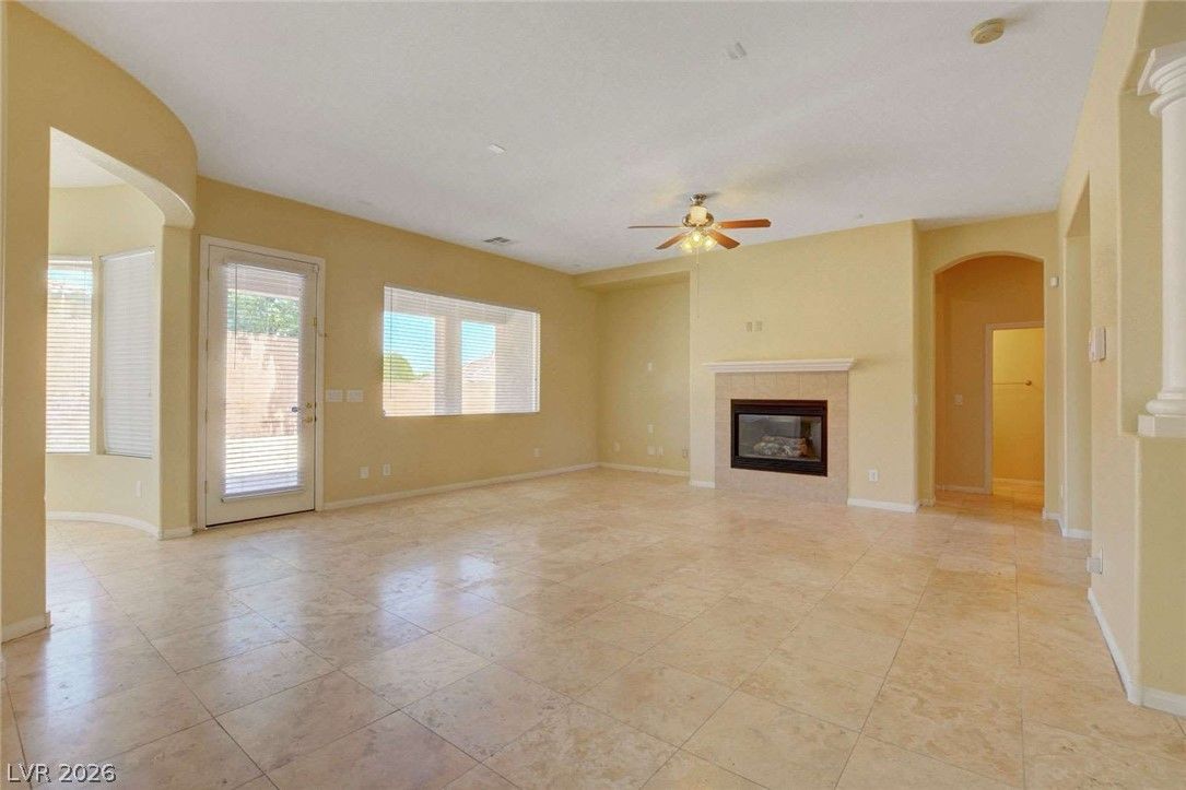 10214 Elk Valley Street — photo 3