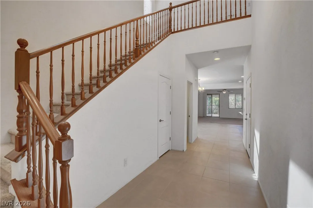 7110 Purple Iris Avenue — photo 3