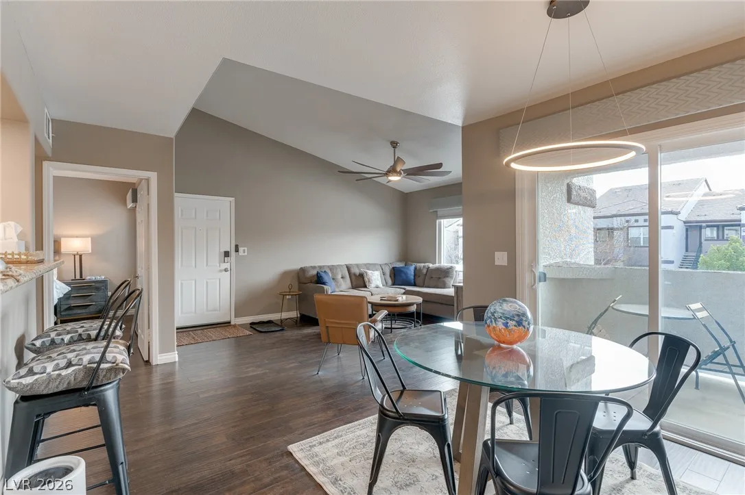 7255 West Sunset Road 2155 — photo 2