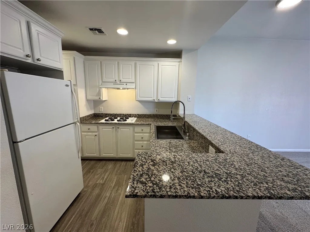 35 East Agate Avenue 406 — photo 3
