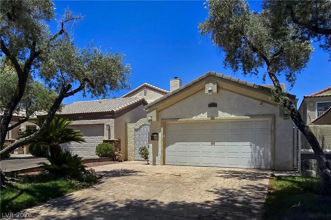 3181 Bel Air Drive — photo 2