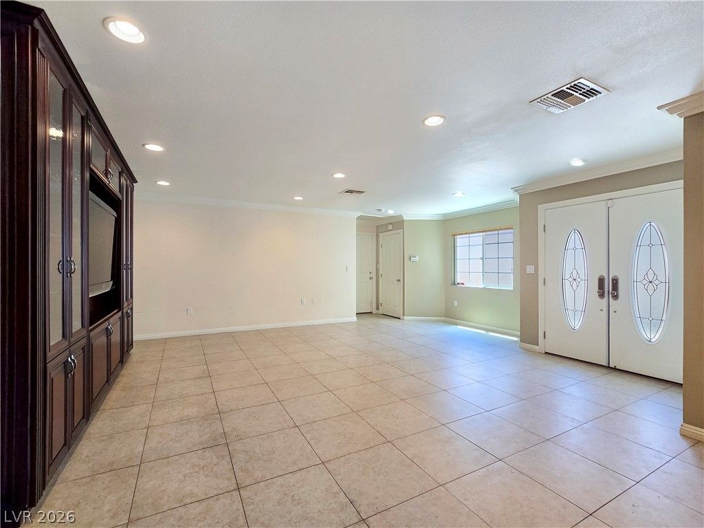 3181 Bel Air Drive — photo 5