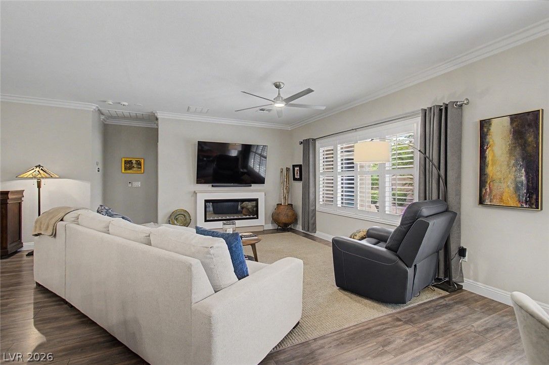2096 Mountain City Street — photo 4