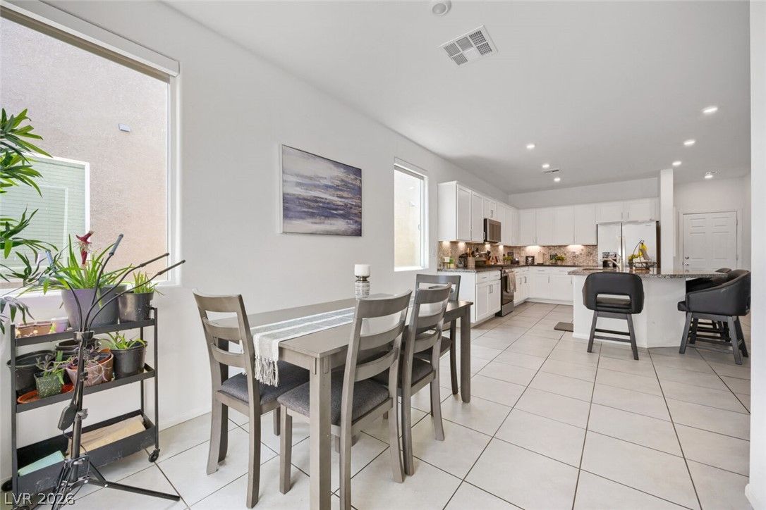 6178 Yuzu Place — photo 3