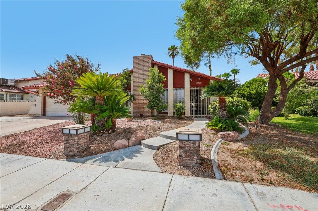 5829 Thor Drive — photo 1