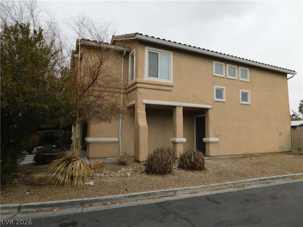 634 Bald Hill Court — photo 3