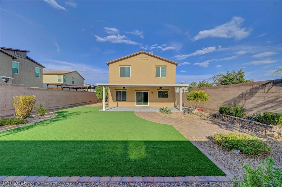 7845 Stone Forest Street — photo 3