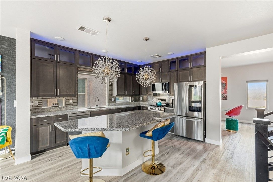 8111 Haywood Estate Avenue — photo 4