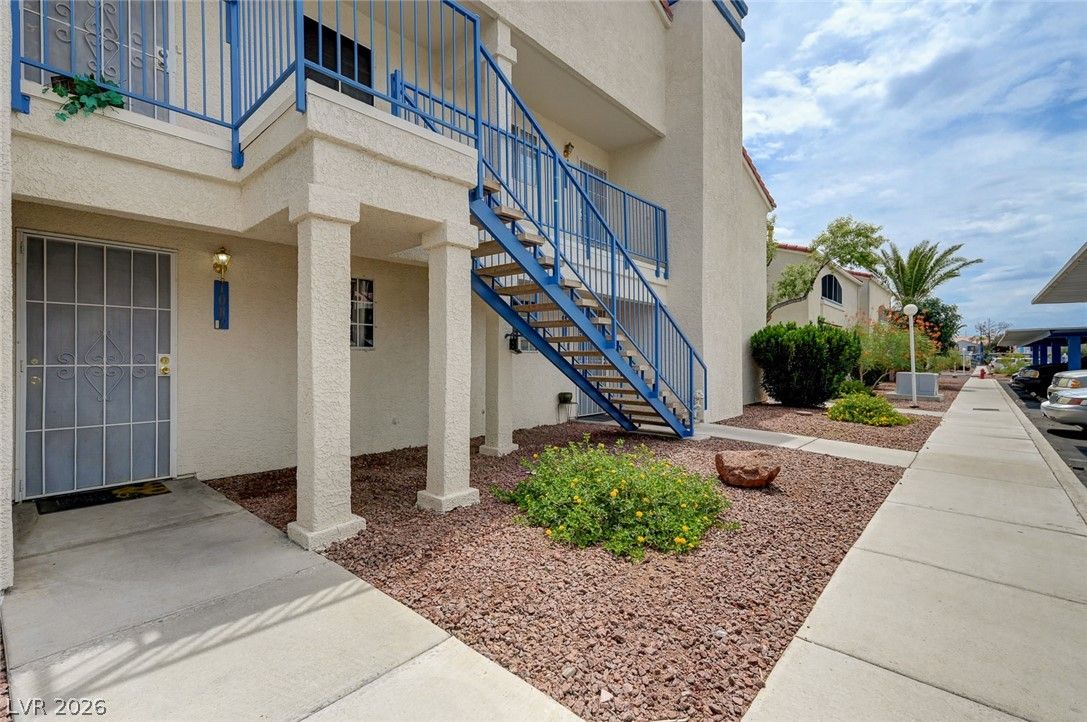 2725 South Nellis Boulevard 1089 — photo 2