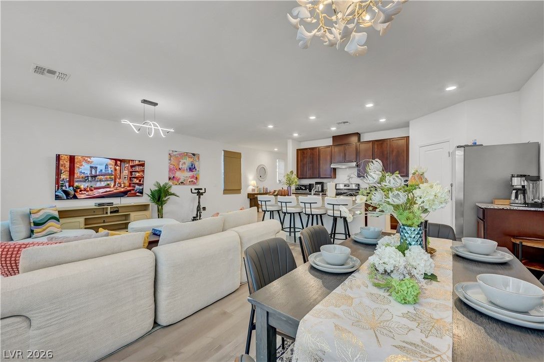 7058 Baza Avenue — photo 4