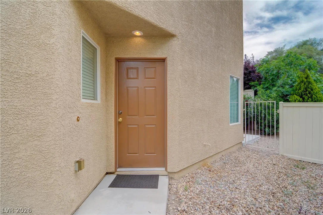2753 Kona Crest Avenue — photo 2
