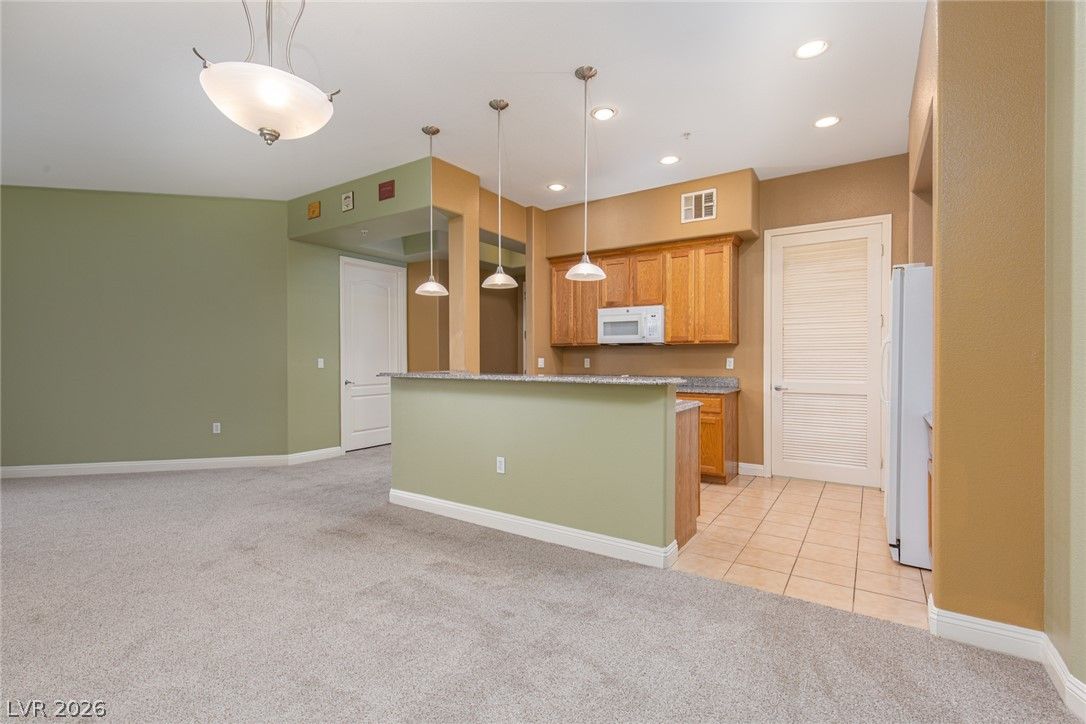 50 East SERENE Avenue 415 — photo 4