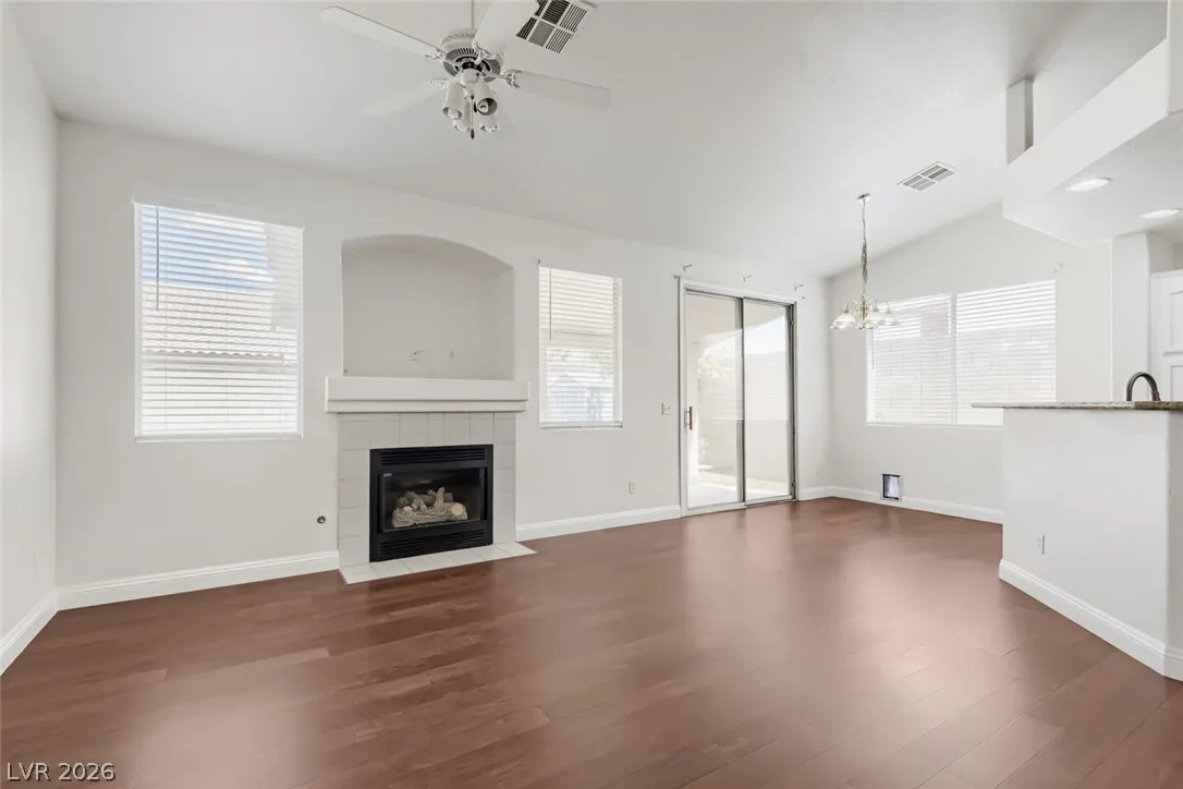 210 Alaska Jade Street — photo 5