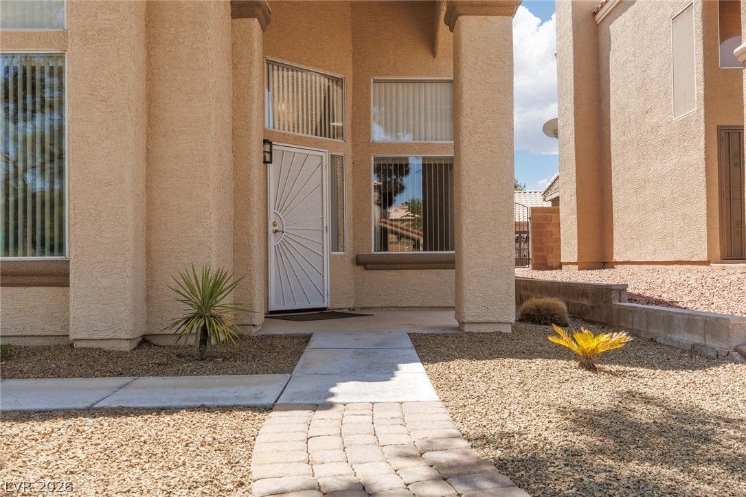 5309 Crimson Ridge Drive — photo 3