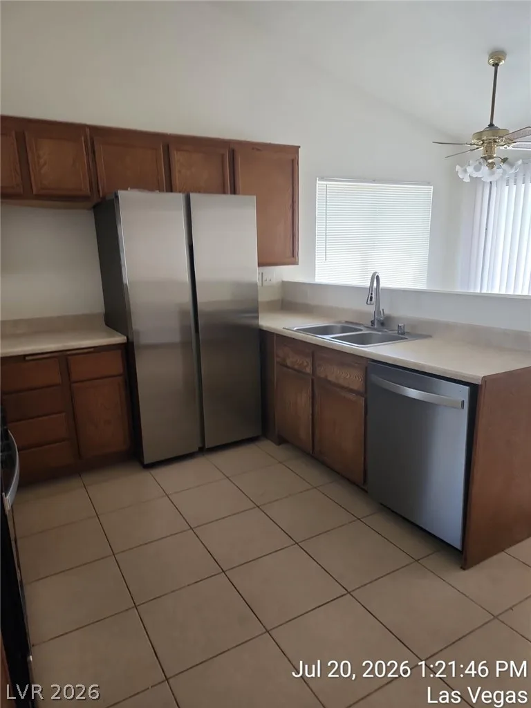 3213 Coral Harbor Drive — photo 5