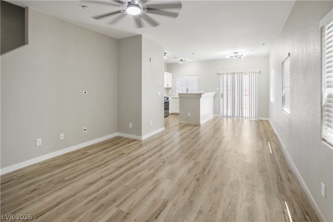 4616 Snake Eyes Street 102 — photo 4